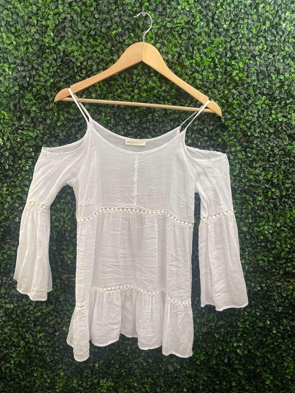 Haute Society, White Open shoulder Long Sleeve Blouse Women’s Size S